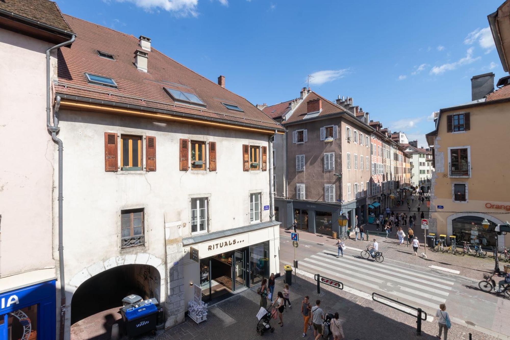 Cabana & Le Cocon Annecy Centre - Proche Gare Et Lac Εξωτερικό φωτογραφία